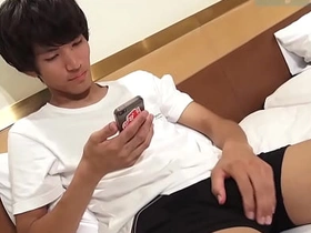 サッカーや野球を経験しているスポーツ系スリ筋巨根男子のホテルオナニー♪ gay porn asian top white bottom