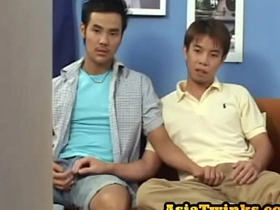 Japanese twink dick blowing before bareback doggy sex chinese wet gay porn