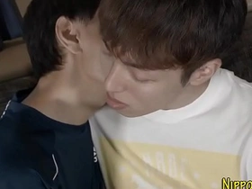 Asian twink rides dong and cums chinese gay butt porn