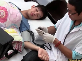 Examined Asia twink shoots cum while barebacked by medic acceed japanese gay porn
